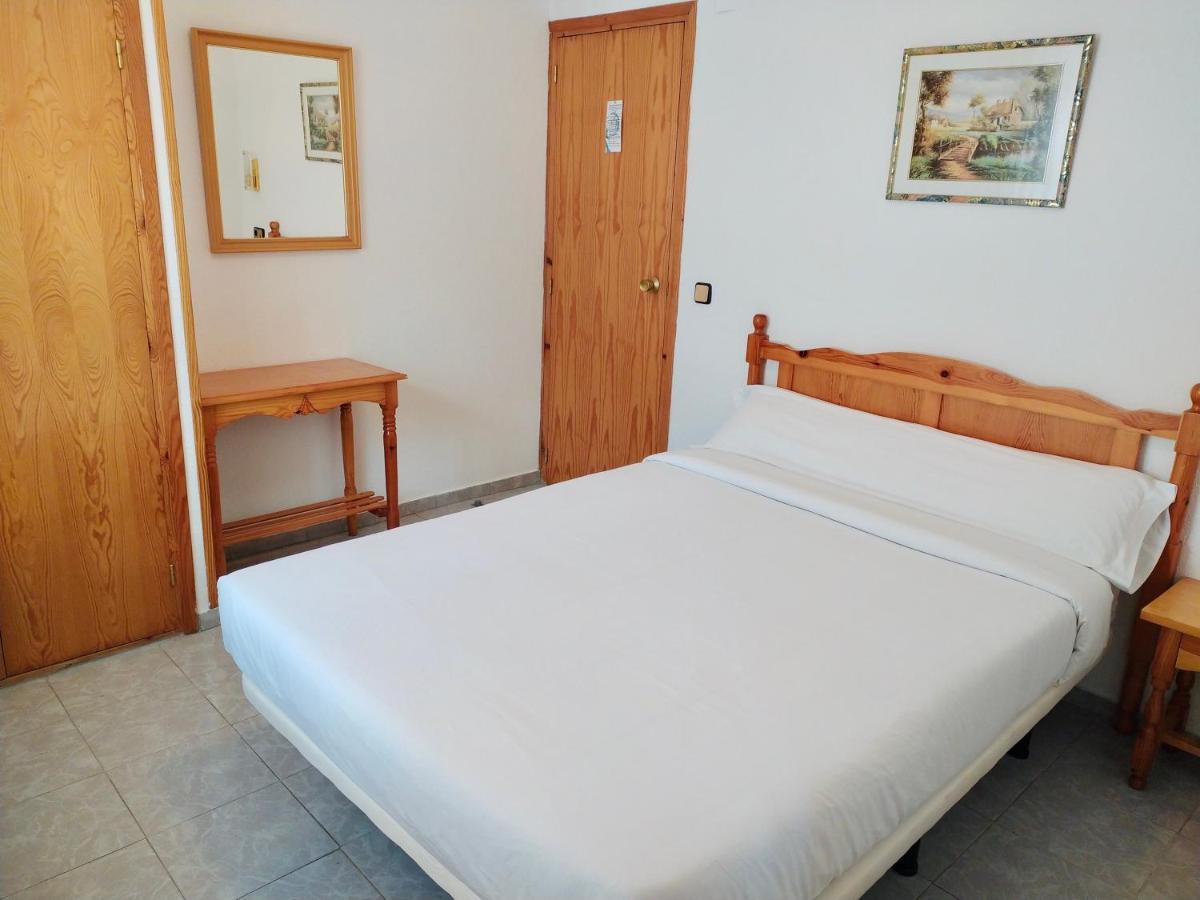 Hostal Pirineos Meliz Bielsa Zewnętrze zdjęcie
