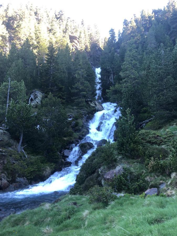 Hostal Pirineos Meliz Bielsa Zewnętrze zdjęcie