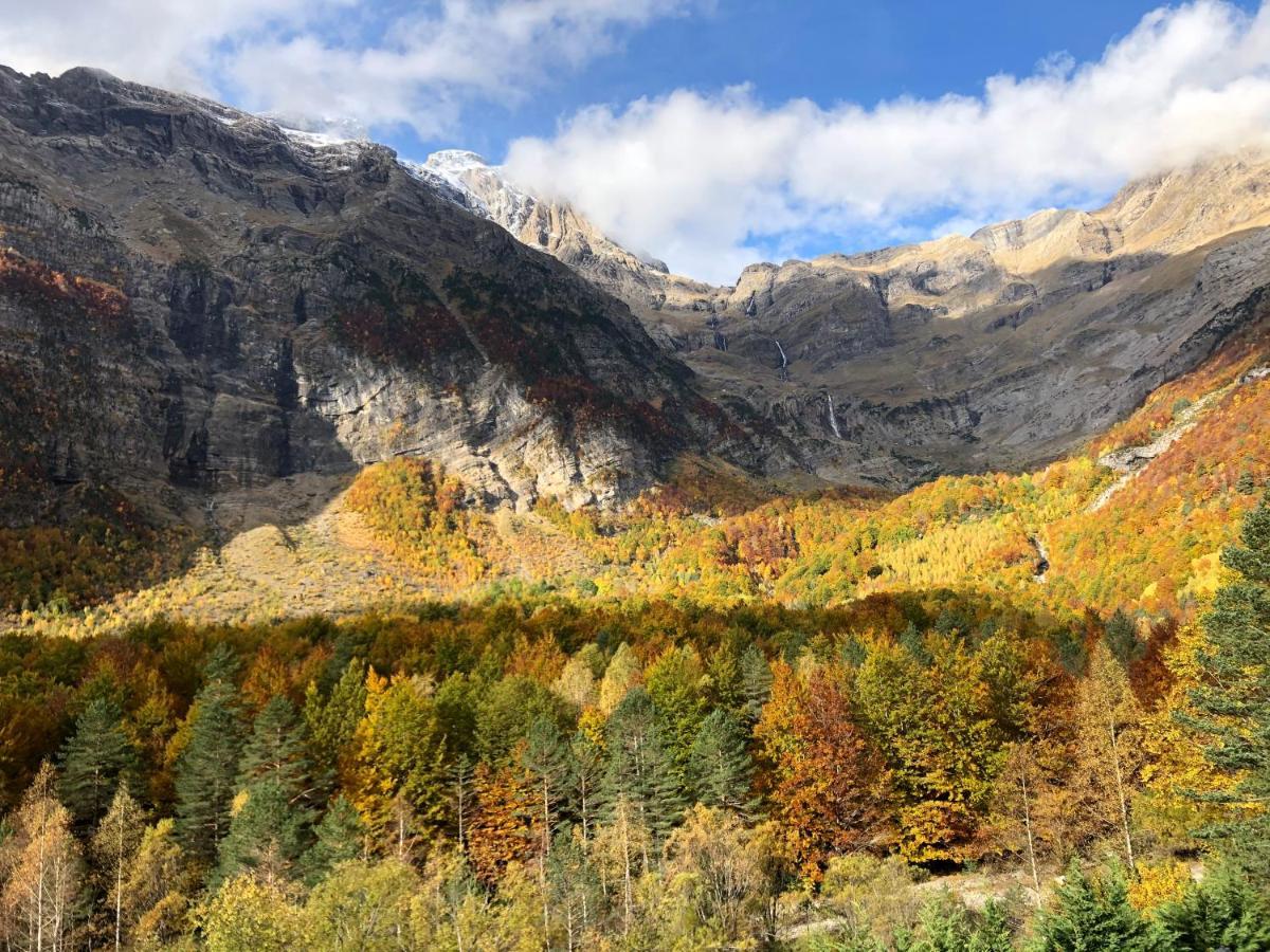 Hostal Pirineos Meliz Bielsa Zewnętrze zdjęcie