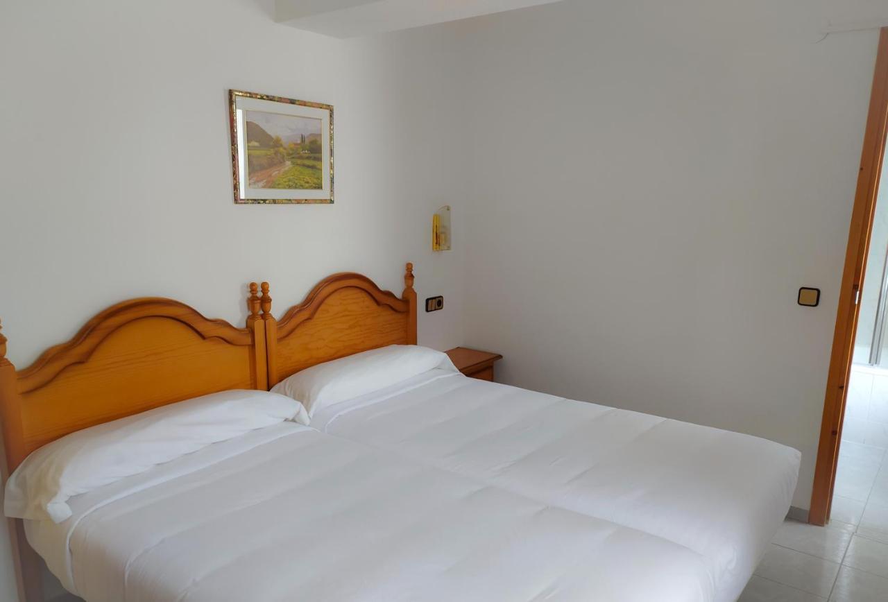 Hostal Pirineos Meliz Bielsa Zewnętrze zdjęcie